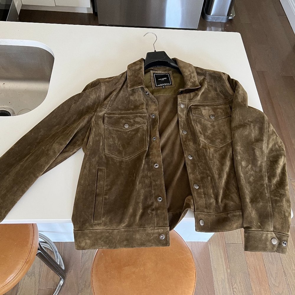 Todd Snyder  ITALIAN SUEDE SNAP DYLAN JACKET IN OLIVE
